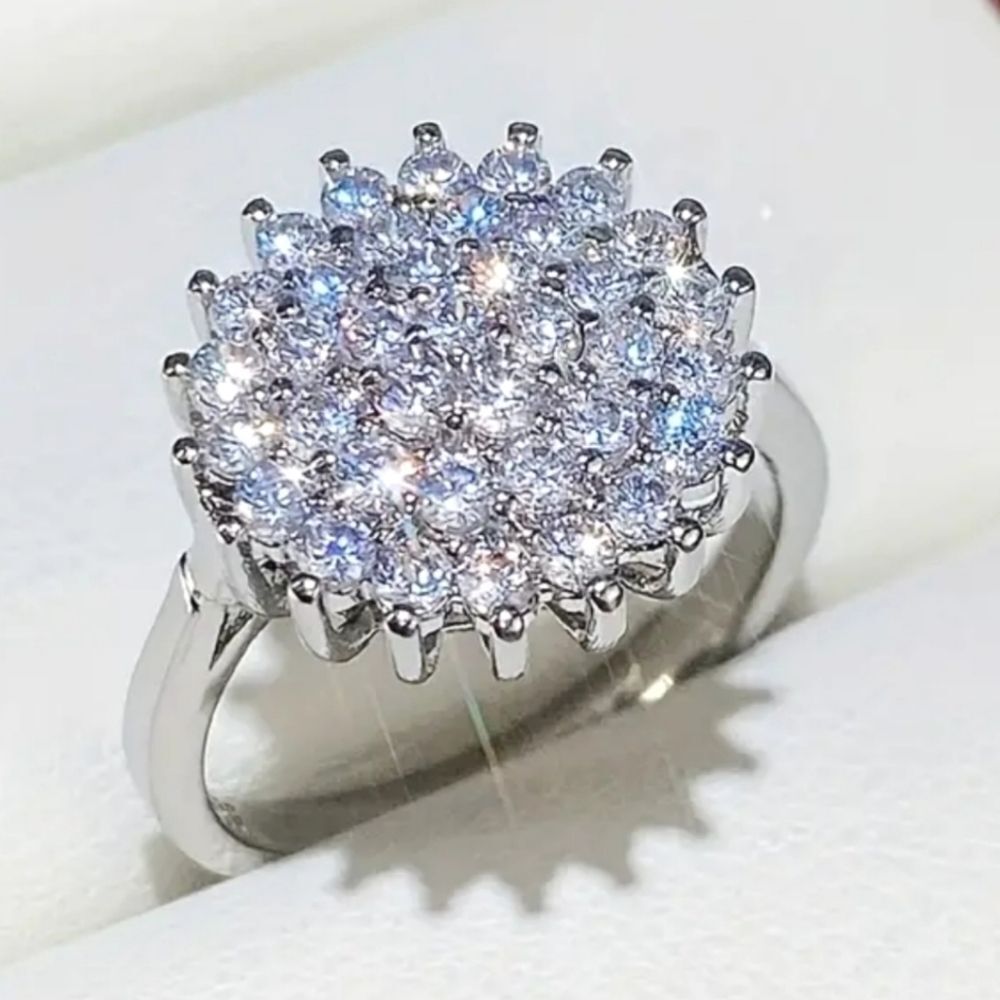 Lotus Seed Shape Flower wedding Ring sz8